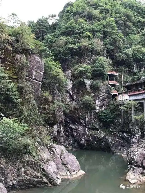 寒坑龙潭峡谷∽莲花石