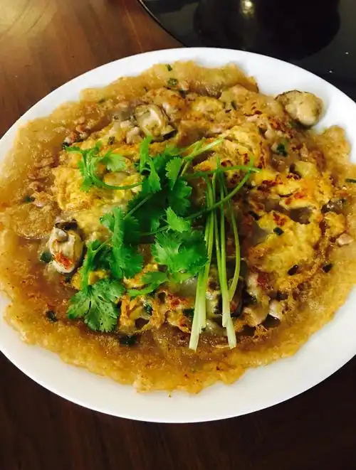 潮汕蚝烙,鲜美酥香的潮汕特色风味小吃