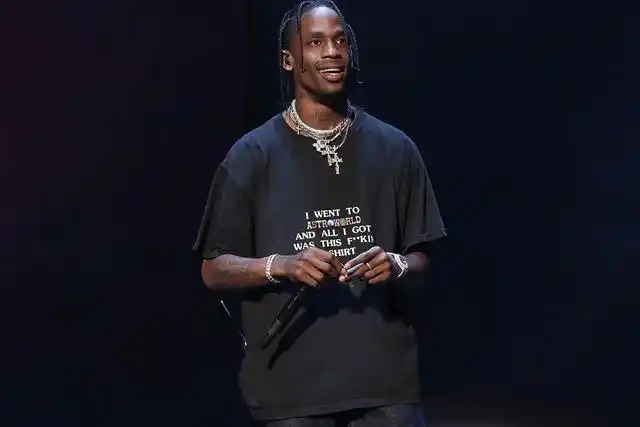 150克拉钻石1000克黄金打造travisscott新入手的项链价值450000美元