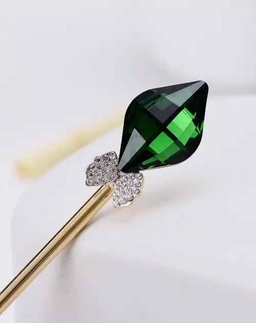 梭形绿色水晶发簪