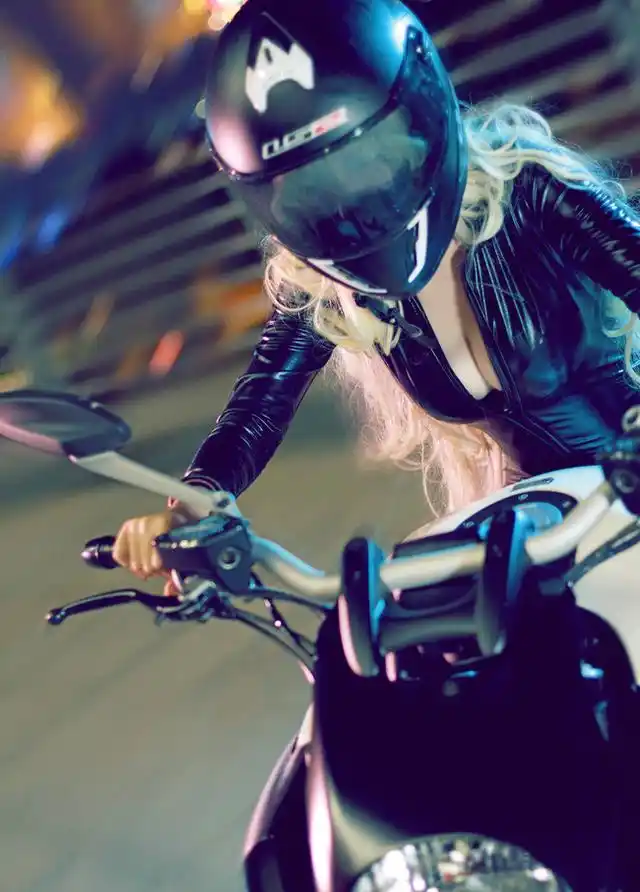 二次元名探侦柯南-贝尔摩德cosplay