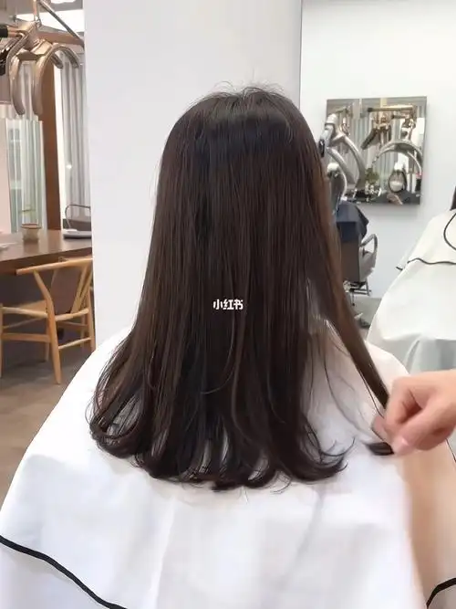 中长发发型发尾自然弧度超自然