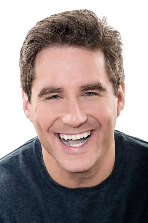 成熟英俊的男人笑肖像