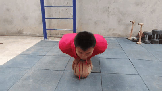 看好了这就是你胸肌练不大的2个根本原因