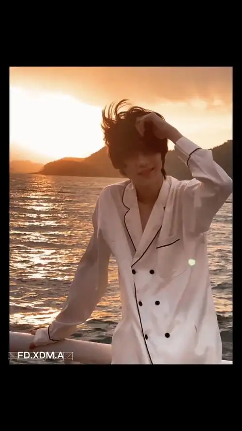 青春没有尽头,而你是我的青春#许栋铭  #二屁