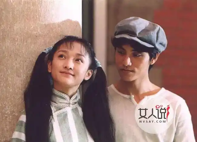 赵薇晒与陈坤亲密合影 粉丝居然都疯狂抨击