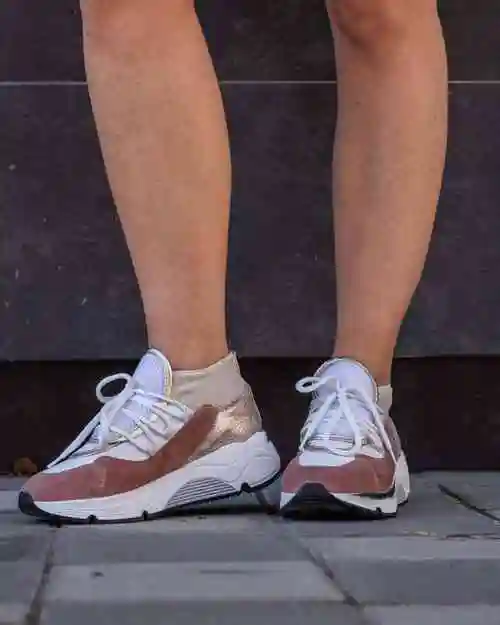 运动鞋, 慢, 赤脚, 腿, 年轻女子, 站, 鞋, 时尚, 覆盖, 女孩