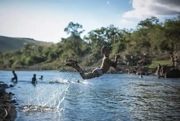 青未了|常洪伦专栏:童年游泳历险记