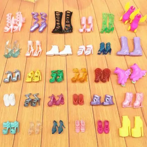 芭比娃娃的衣服和鞋子女孩洋姓娃凉鞋芭比玩具耳环女孩子套装鞋子小