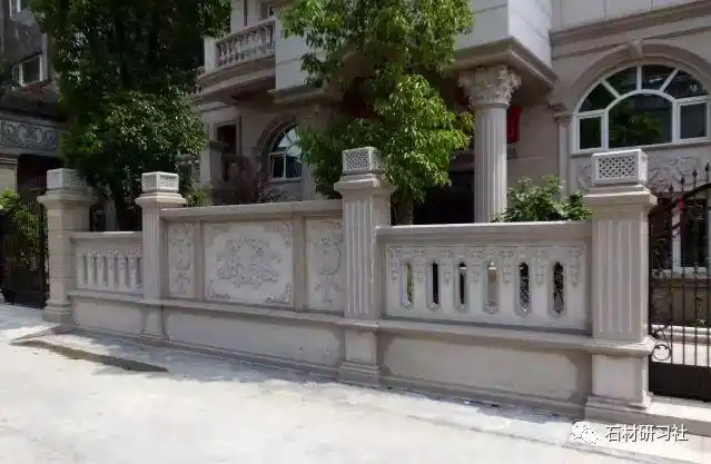 别墅庭院围墙5大材质对比哪种效果你最喜欢