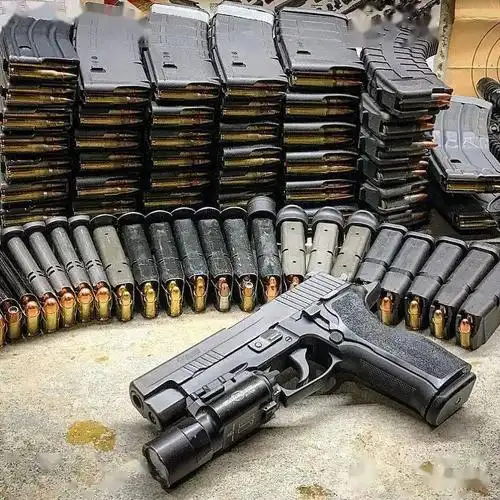 枪与弹匣美图即插即用尺寸刚刚好