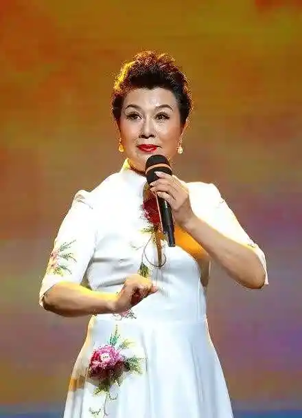 把你的答案写在评论区-豫剧汪荃珍