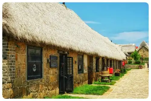 美丽荣成海草房