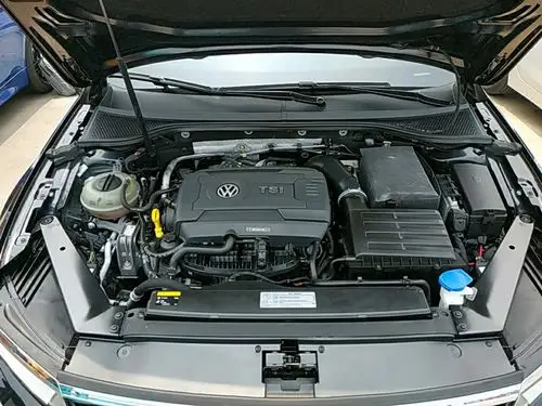 商丘-迈腾 2017款 330tsi 双离合 豪华版