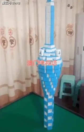 疫情面前,我们仿佛一下子不会"活"