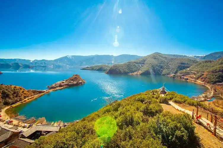 云南泸沽湖 里务比岛 玉龙雪山 蓝月谷 丽江古城 冰川公园5日4晚跟团