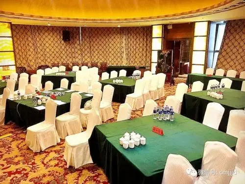 u形会议厅舒适的住宿环境酒店拥有客房174间,其中有标准间,商务大床房