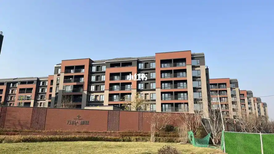 万科稀缺六层电梯洋房不限购70年88万