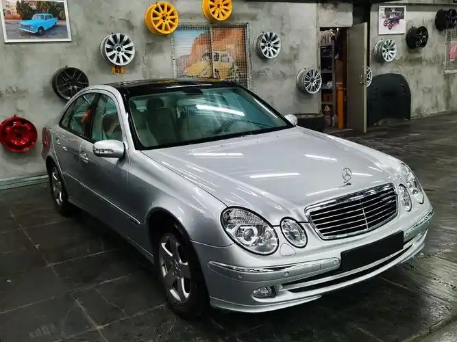 目前仅行驶了7000公里的奔驰e280w211难以想象