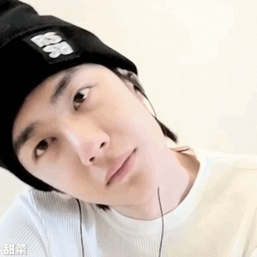 歪头杀#王一博歪头杀九连～这个男人真的越来越来越上头啊椰啵椰啵