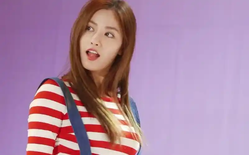 橘子焦糖林珍娜nana这就是世界第一的颜嘛高清饭拍