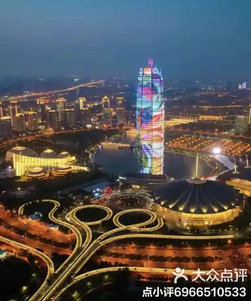 郑州千禧广场玉米楼来吧湖边吃饭听音乐