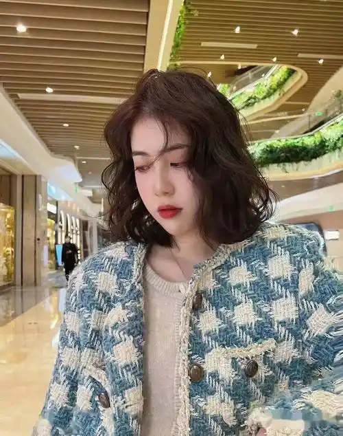 春风吹不乱的发型免打理法式烫发懒人必备