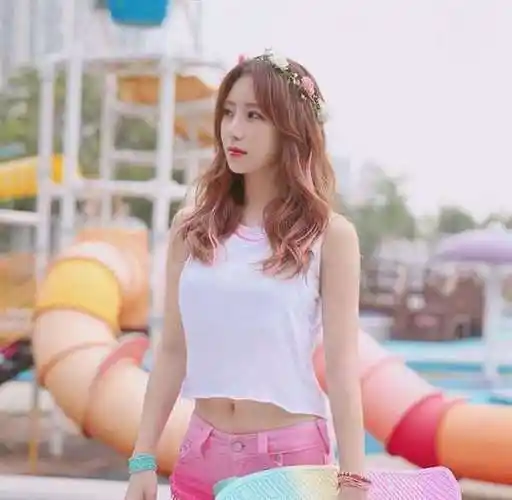 现实版美女与野兽:马东锡这女友,身材算得上s     了吧?