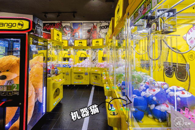 1元抓娃娃郴州新开一家不正经娃娃机店很黄很漫威