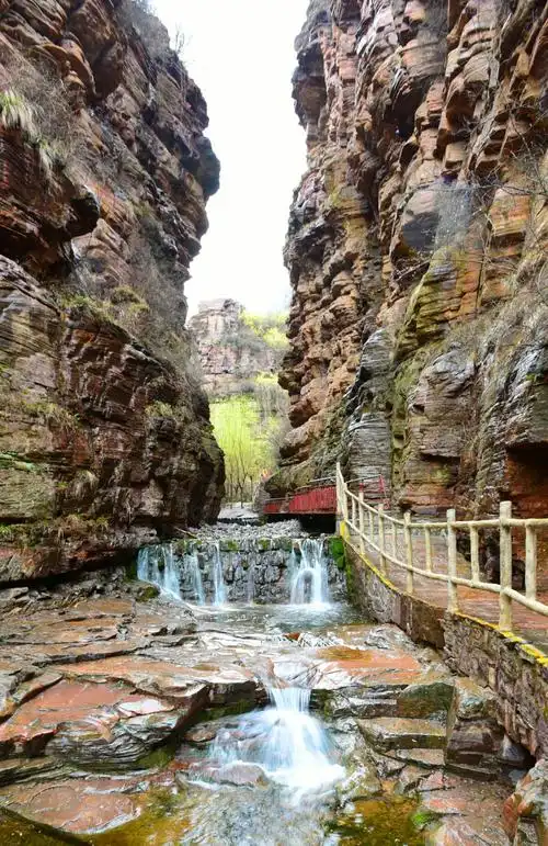 辉县市南坪万仙山旅游