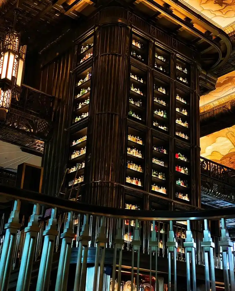 altas bar亚洲第一酒吧.周董夸过的酒吧一定要来一次呀 - 抖音