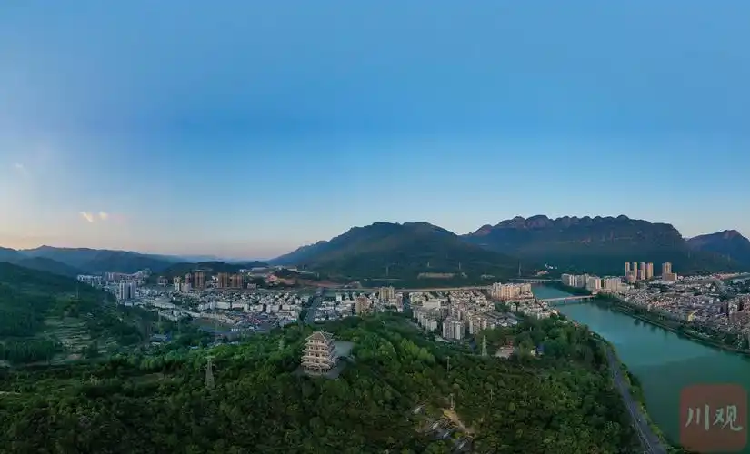 广元剑阁宝龙山公园景色如画