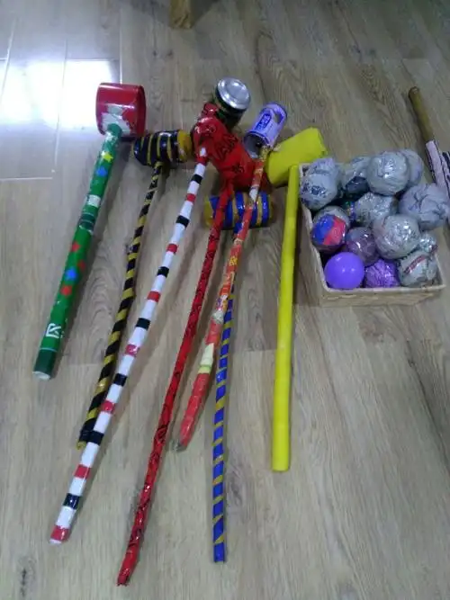 奎文区廿里堡幼儿园举行自制户外体育器械和室内区域玩教具评比活动