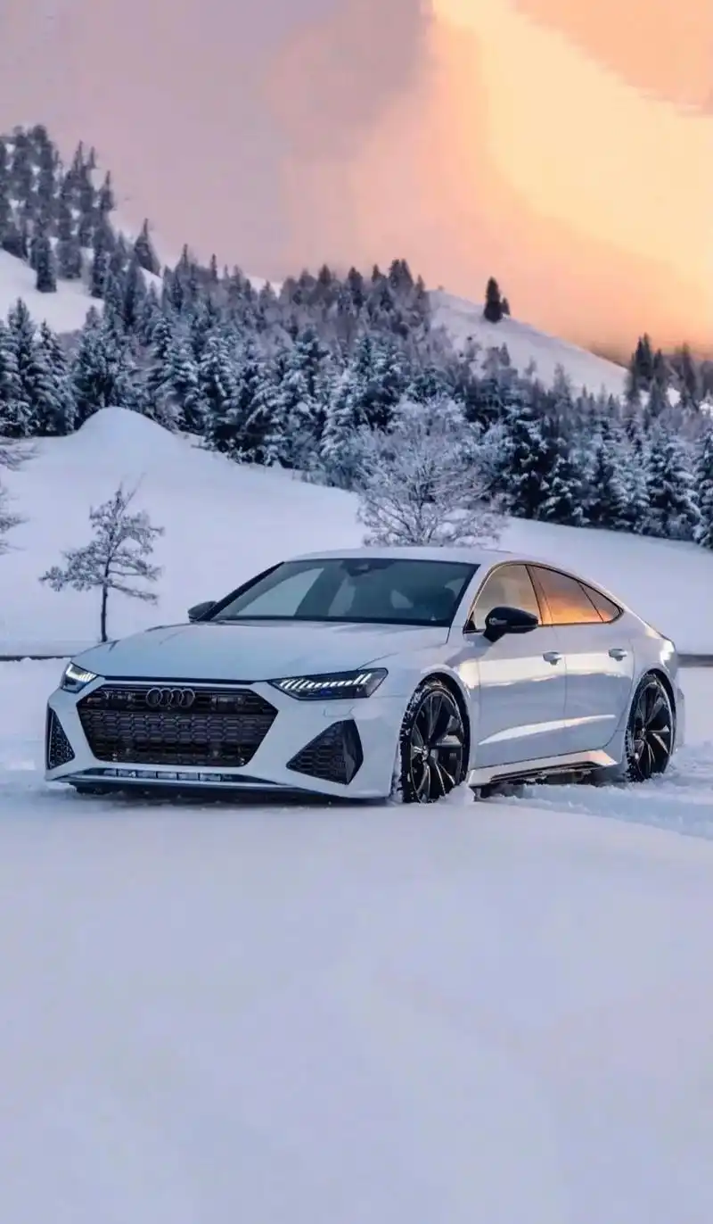 "少年 你不止止步于此"#奥迪 #奥迪rs7 #手机壁纸 - 抖音