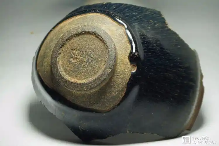 建盏底款之"供御"和"進琖"