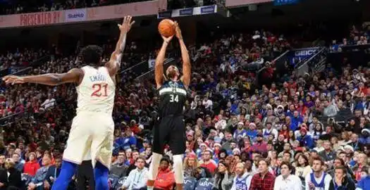 原创东决预演mvp低效27投8中76人签霍福德签对了