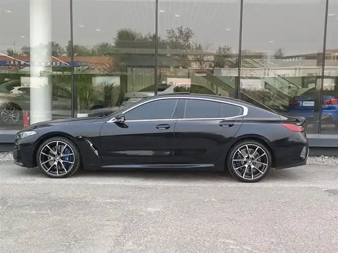 宝马 宝马8系  2021款 840i xdrive 四门轿跑车 m运动套装图片
