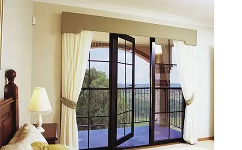 透亮的空间 简欧风格阳台玻璃门装修效果图