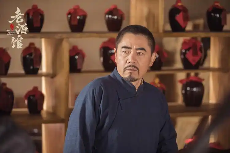 老酒馆中国人站起来了口碑炸裂燃爆荧屏