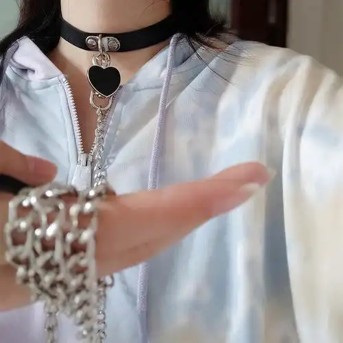 9脖子上戴的饰品颈带人用项圈女sm项链情趣牵引绳控制choker母狗链已