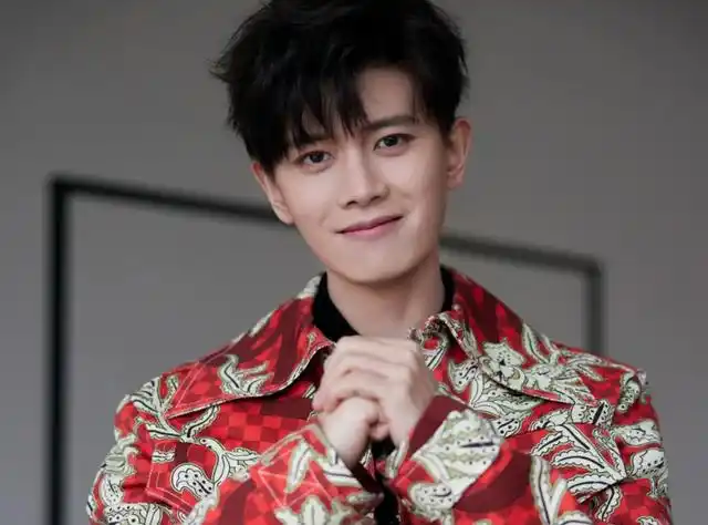 锦衣之下|任嘉伦|大唐荣耀_新浪新闻