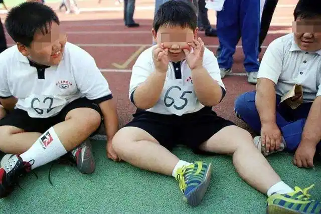 原创魏大勋初二胖到200多斤虽然减肥成功但儿童肥胖问题不得不重视