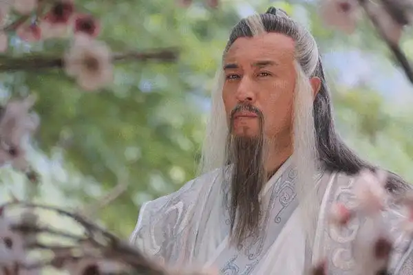 于和伟新作封神热拍接受访问真情流露