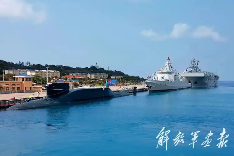 中国人民解放军海军海南舰,舷号31.