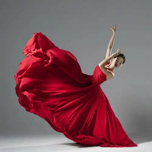 0基础,减龄20 的8米摆裙舞蹈写真959591#广州  #舞蹈写真拍摄