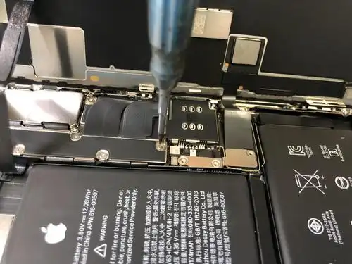 苹果xsmax换主板用户最担心的几个问题总结_螺丝