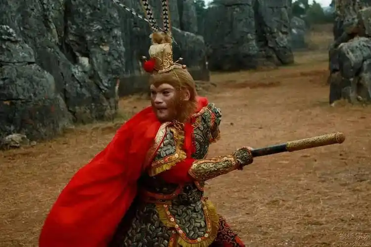 出身梨园世家的费振翔,本身就是猴戏出身.