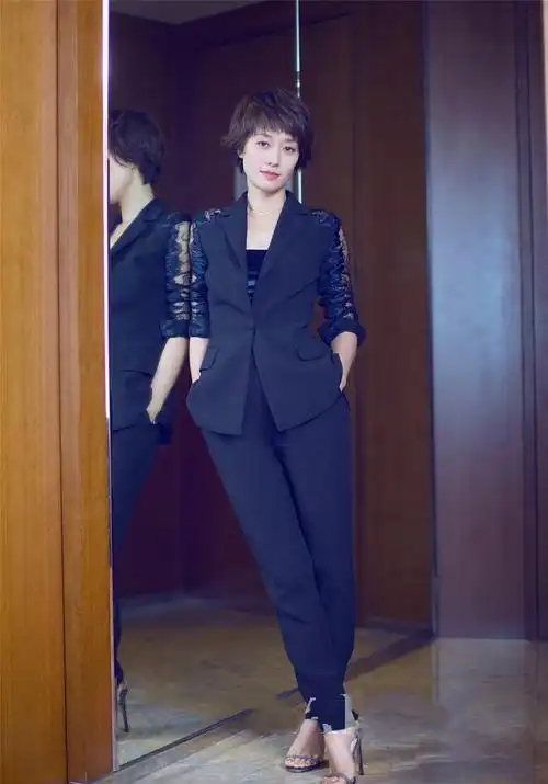 时髦的女人,都不用西装裤配西装,看马伊琍袁泉穿搭