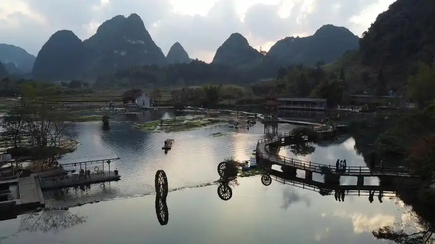 广西行35:航拍广西靖西"鹅泉"