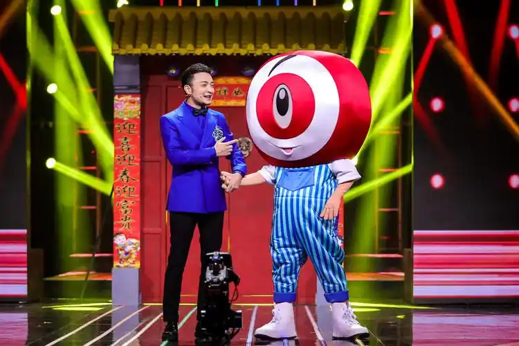 开门大吉四周岁啦门铃君迎来了人生第一次亮相